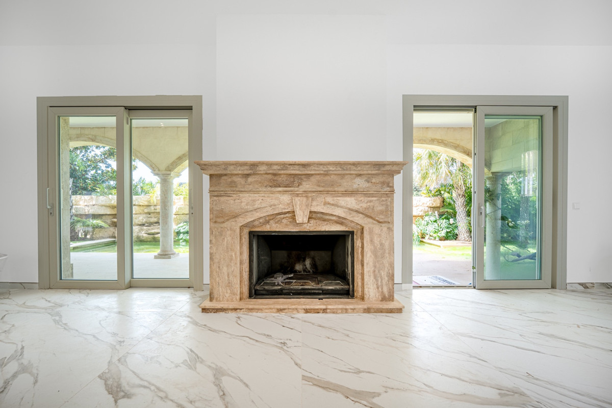 4 Bedroom Villa for Sale in Marbella — view 10