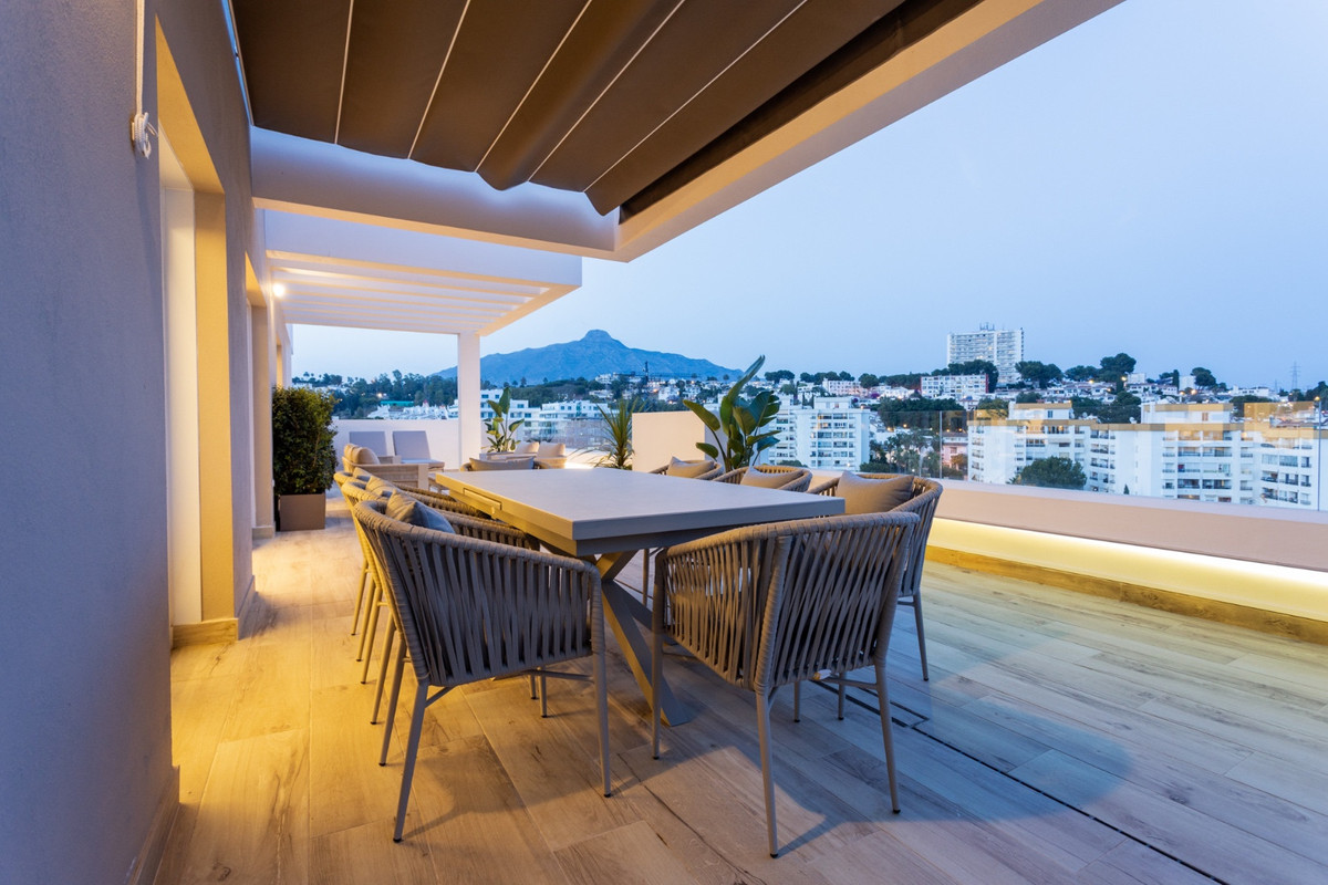 4 Bedroom Apartment for Sale in Nueva Andalucía — 3