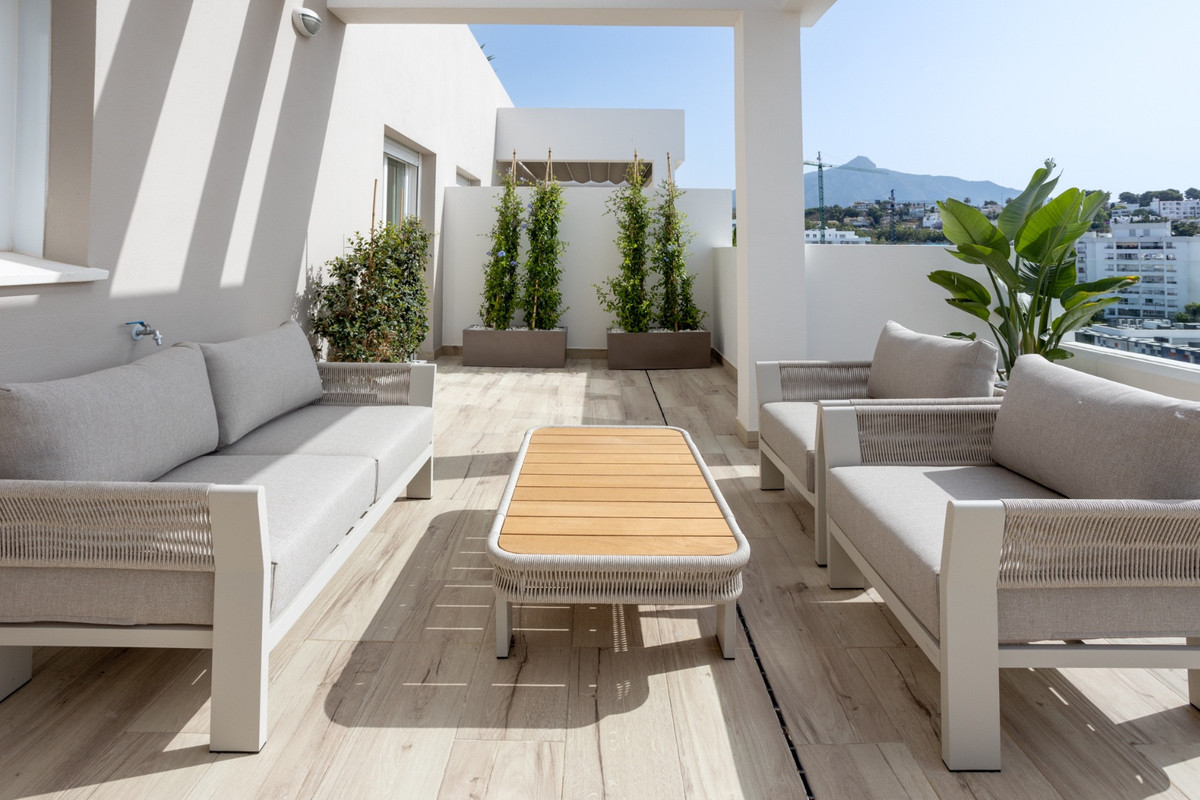 2 Bedroom Apartment for Sale in Nueva Andalucía — view 10