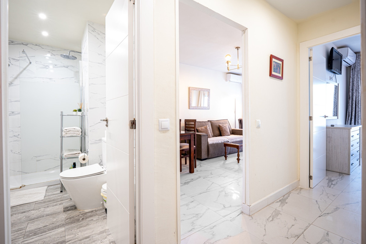 1 Bedroom Apartment for Sale in Marbella — view 10