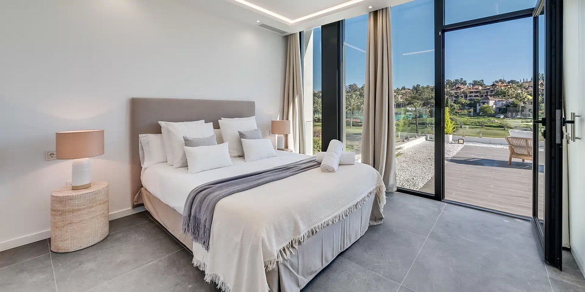 5 Bedroom Villa for Sale in El Paraiso — 7