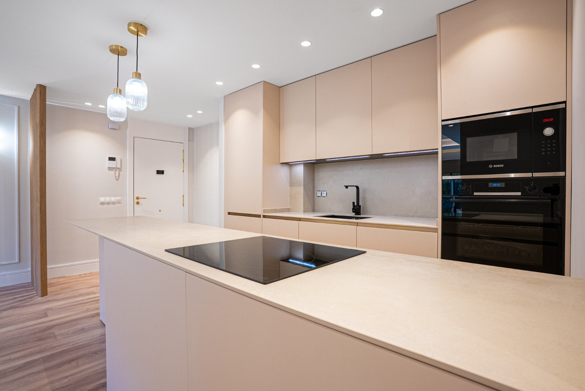 2 Bedroom Apartment for Sale in San Pedro de Alcántara — 4