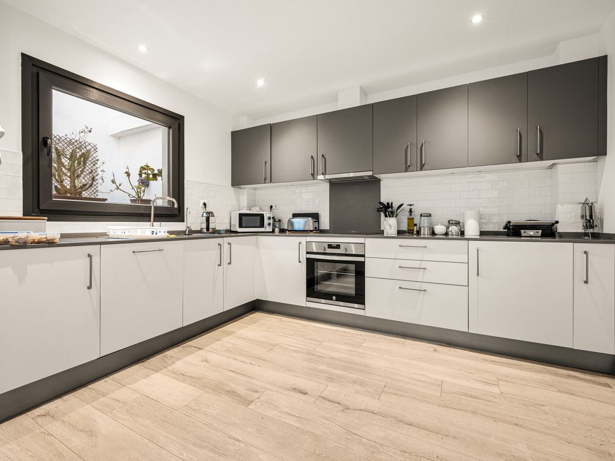 3 Bedroom Villa for Sale in Marbella — 9