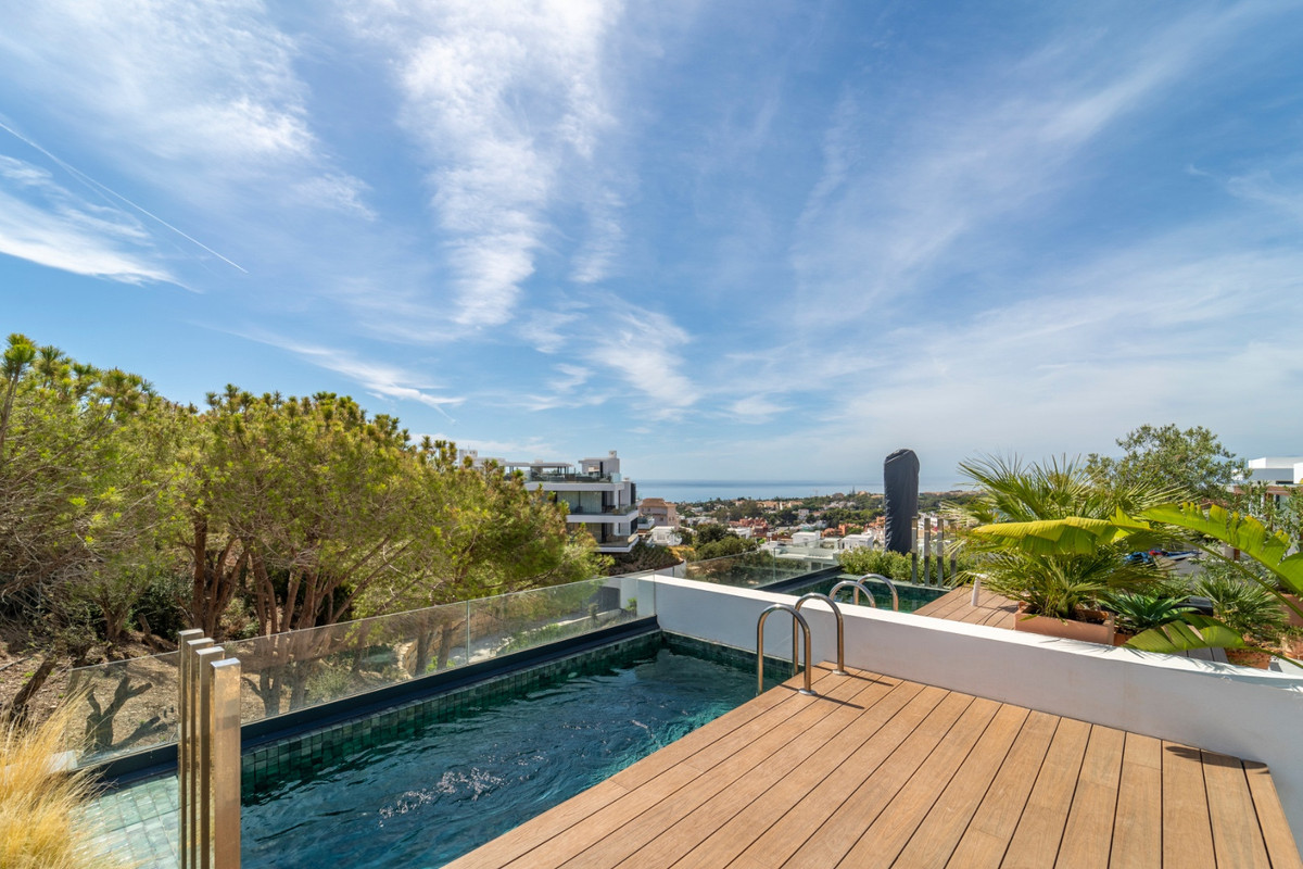 3 Bedroom Apartment for Sale in Marbella — 4