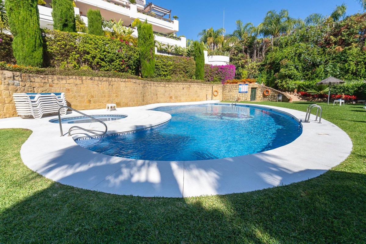 2 Bedroom Apartment for Sale in Nueva Andalucía