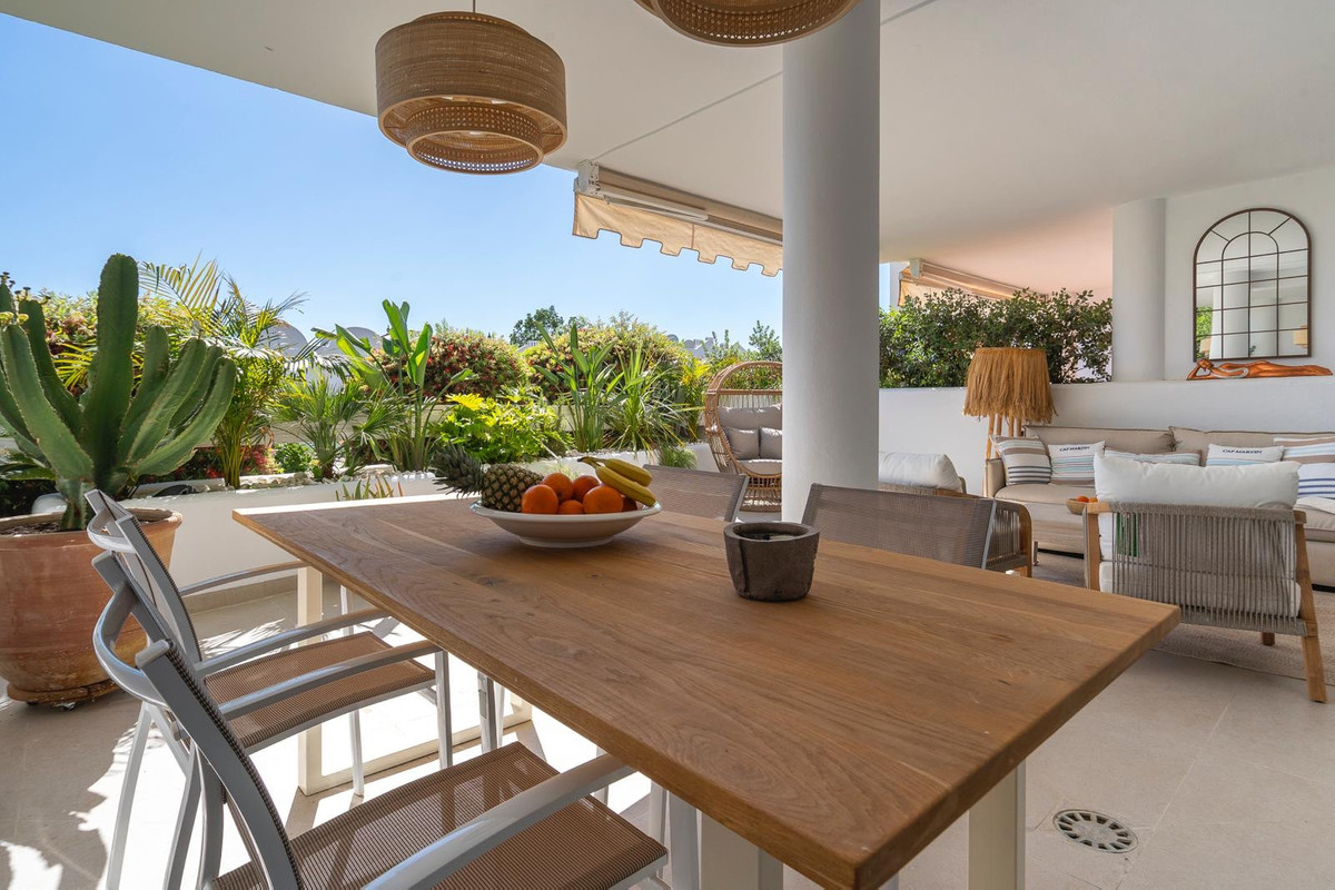 2 Bedroom Apartment for Sale in Nueva Andalucía — 6