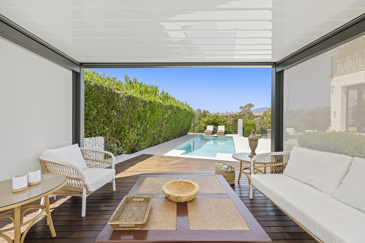 4 Bedroom Villa for Sale in Guadalmina Alta — 7