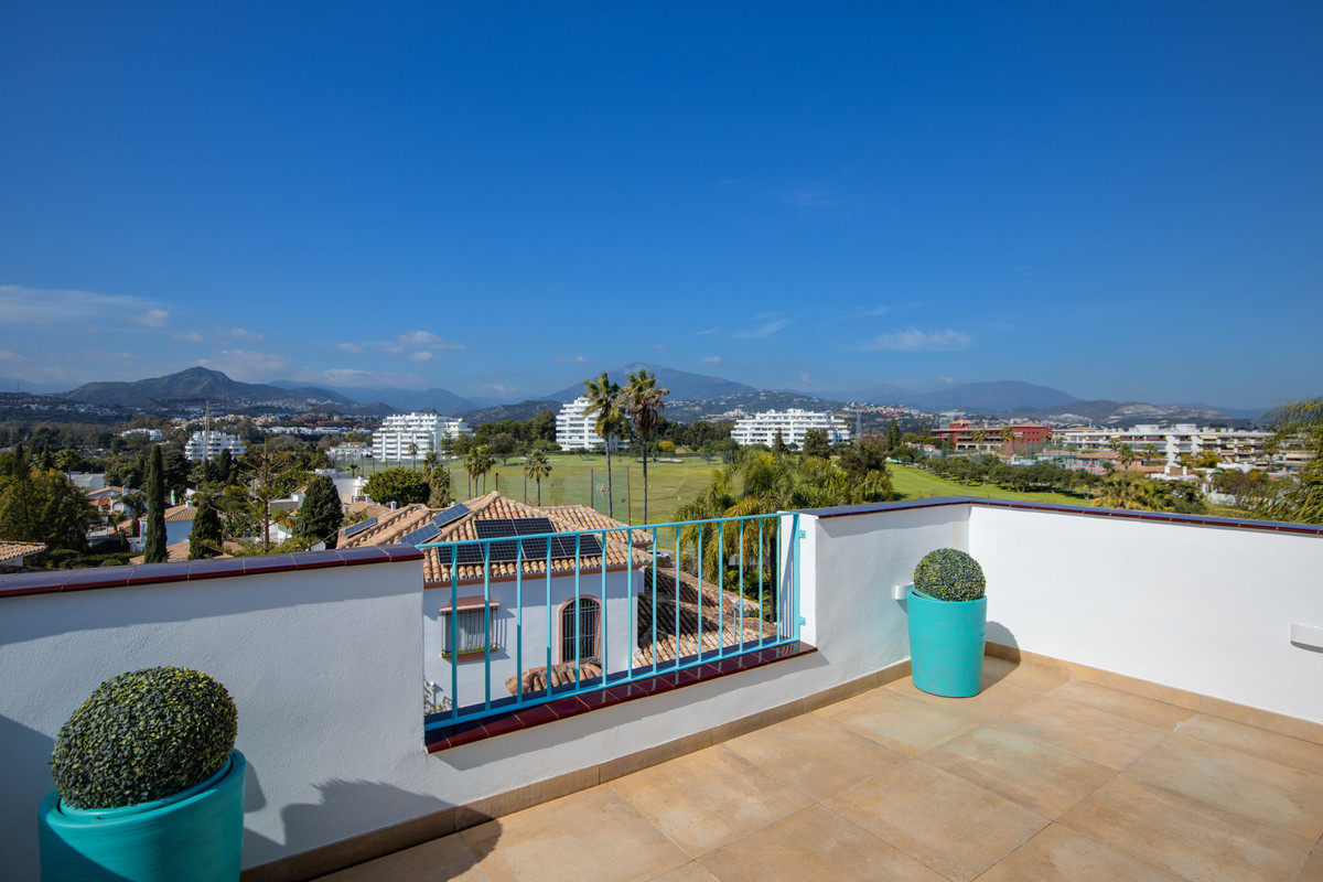 3 Bedroom Villa for Sale in Guadalmina Alta — 3