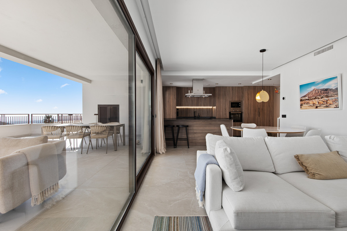 3 Bedroom Apartment for Sale in Istán