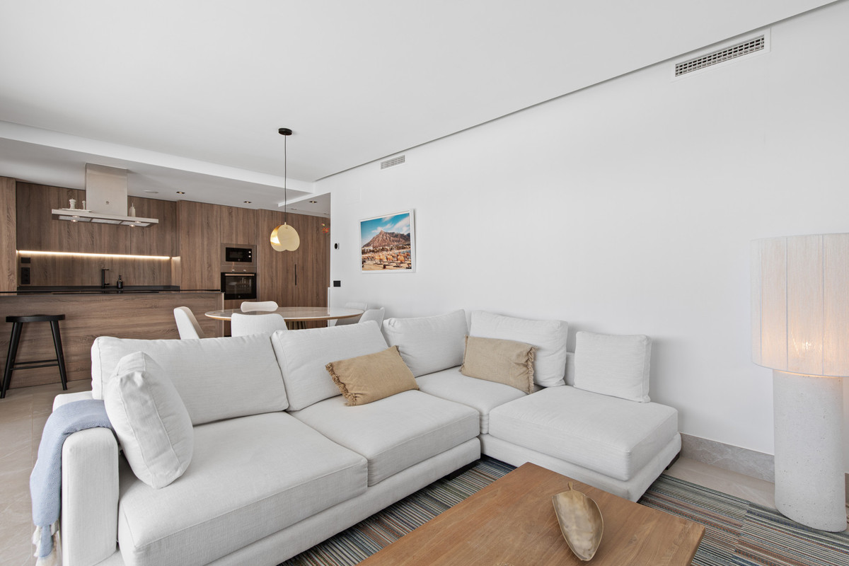 3 Bedroom Apartment for Sale in Istán — 5
