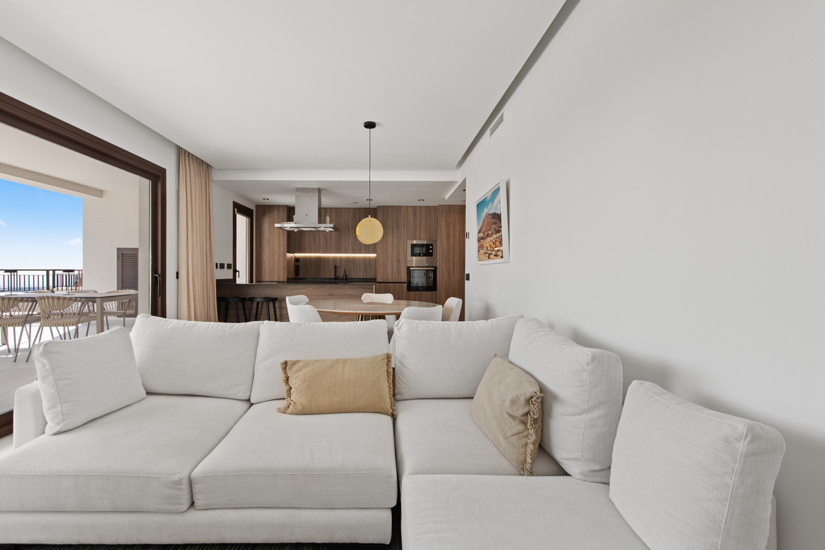 3 Bedroom Apartment for Sale in Istán — 7