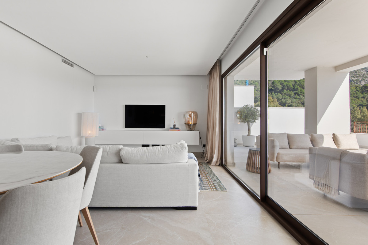 3 Bedroom Apartment for Sale in Istán — 8