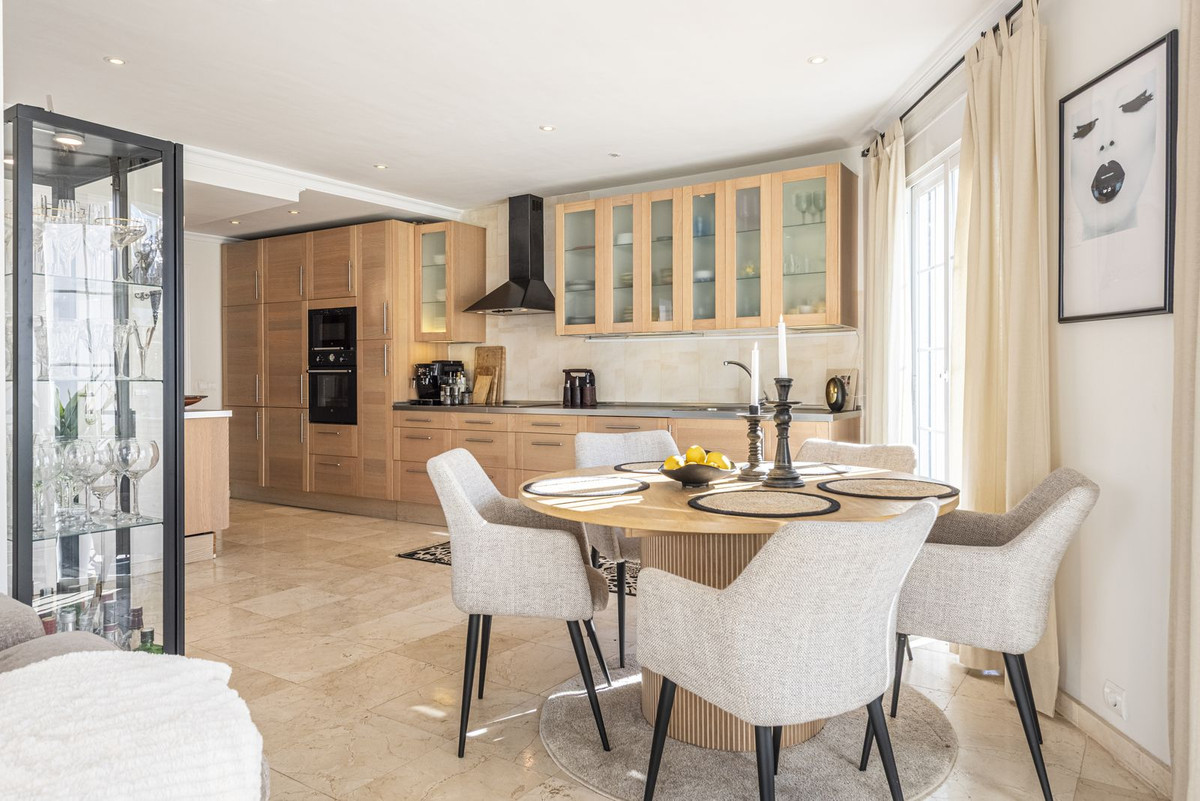 1 Bedroom Apartment for Sale in San Pedro de Alcántara — 5