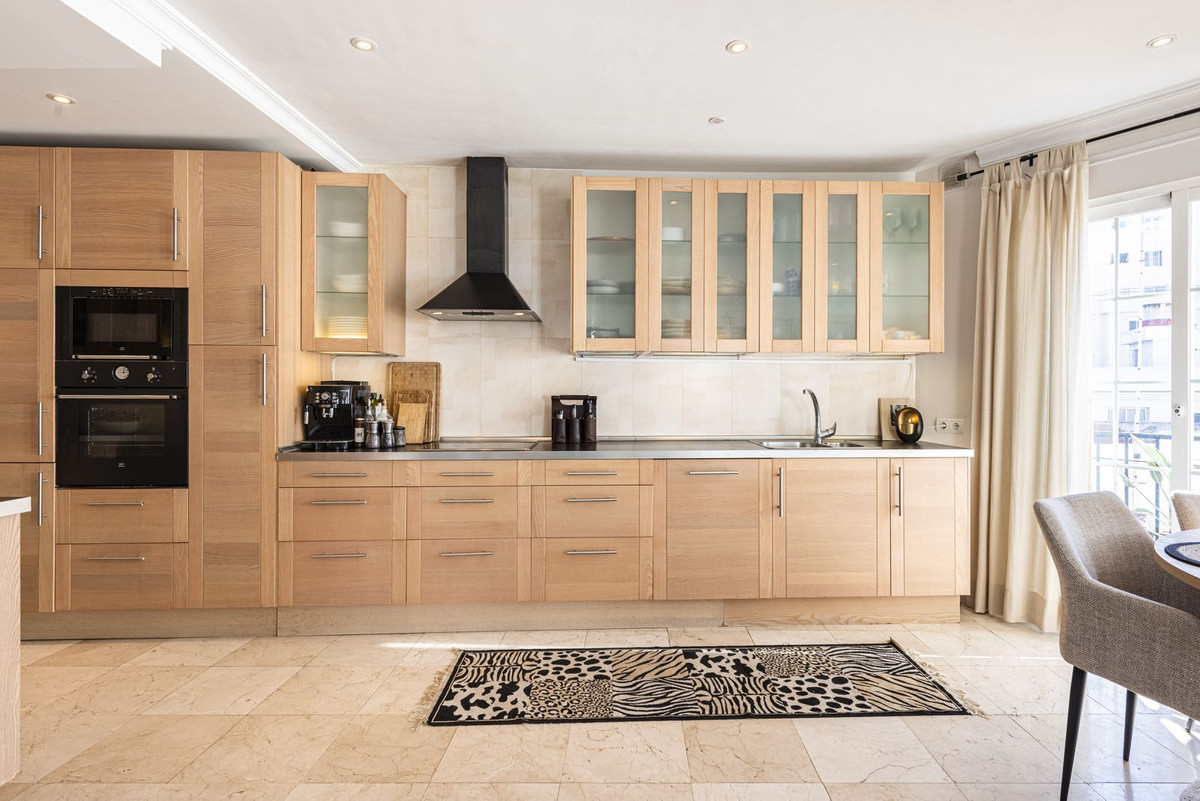 1 Bedroom Apartment for Sale in San Pedro de Alcántara — 6