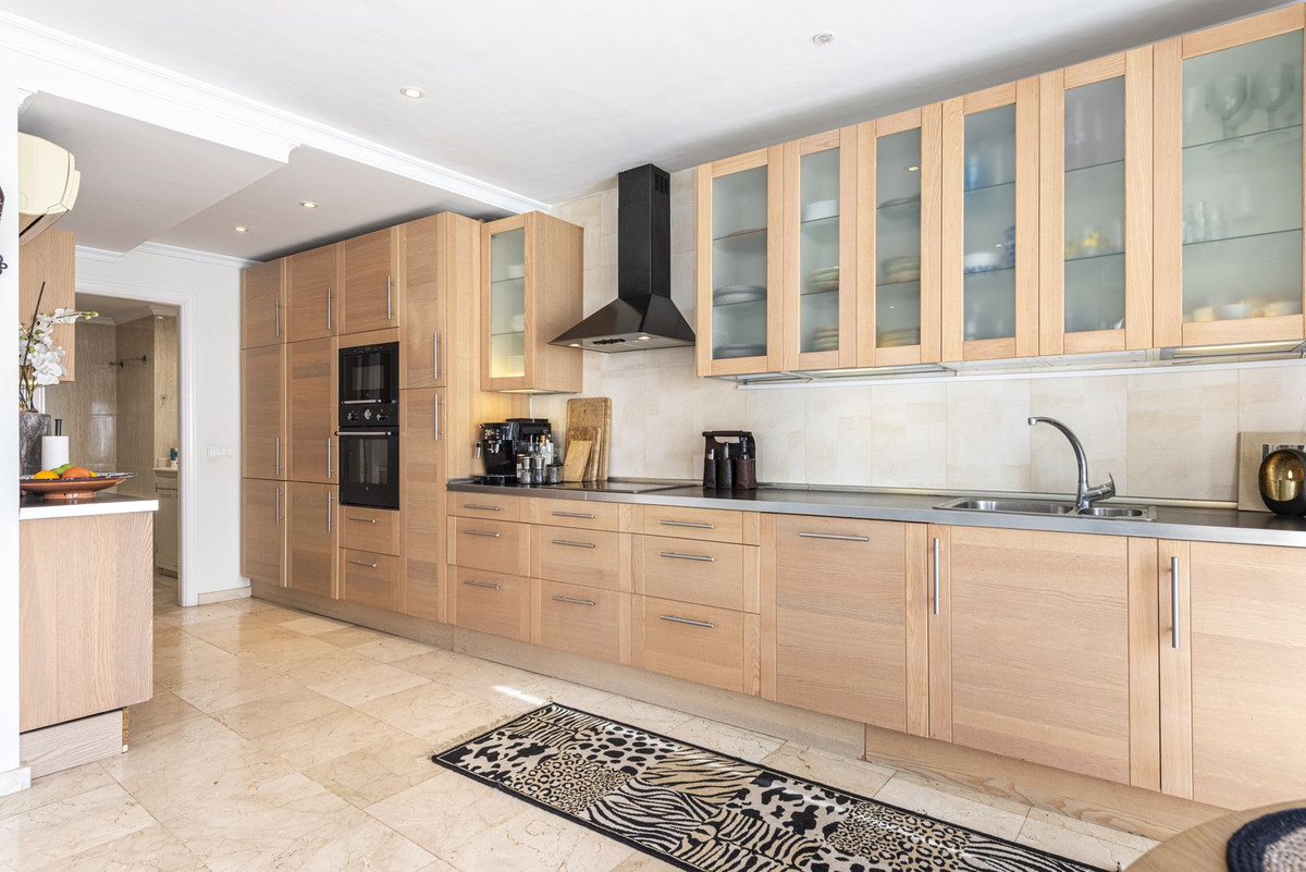 1 Bedroom Apartment for Sale in San Pedro de Alcántara — 7