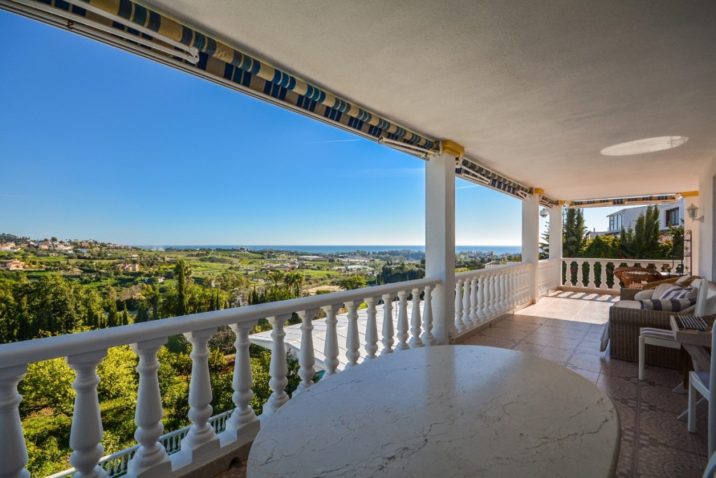 8 Bedroom Villa for Sale in Estepona — 6
