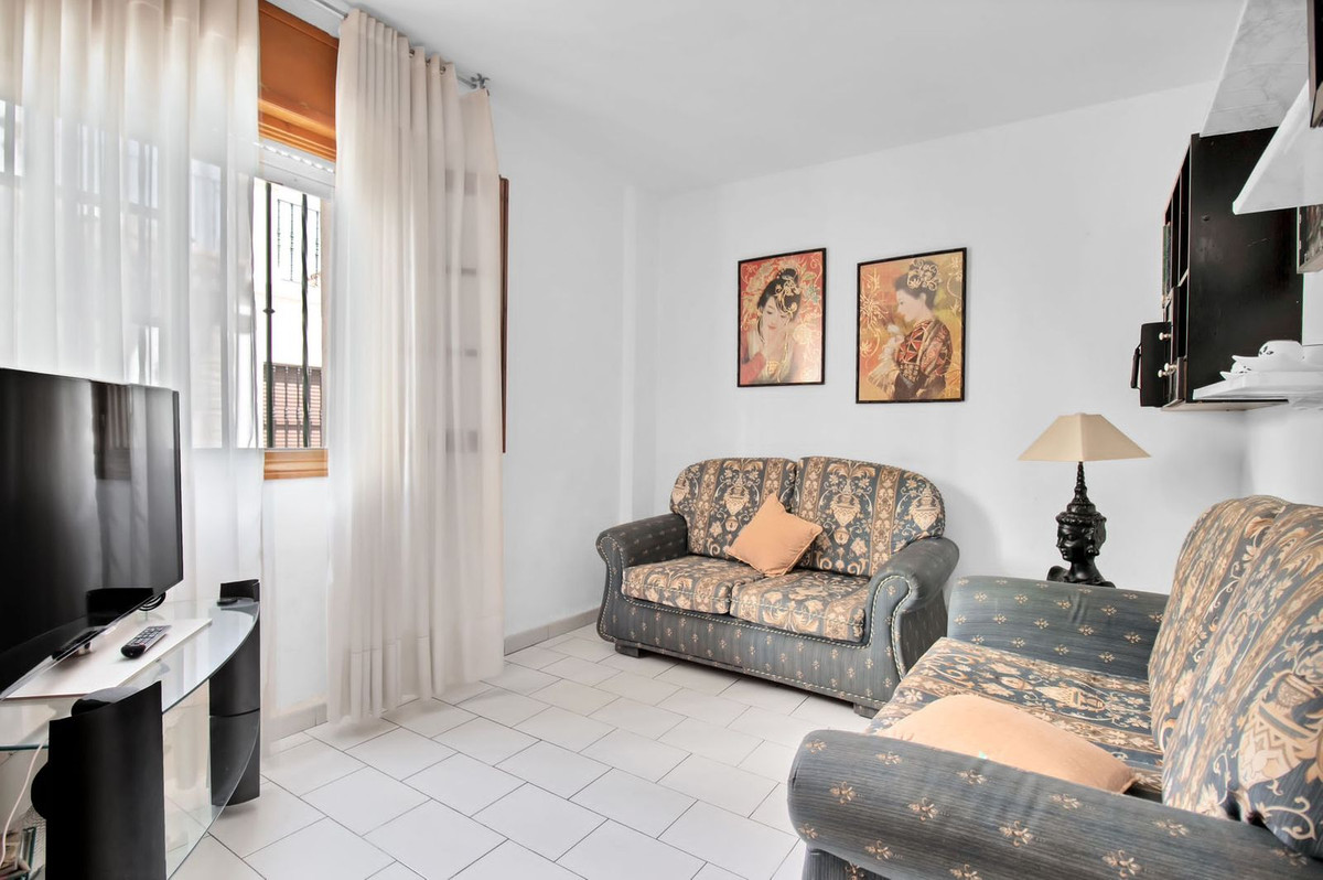 5 Bedroom Apartment for Sale in Benahavís — 8
