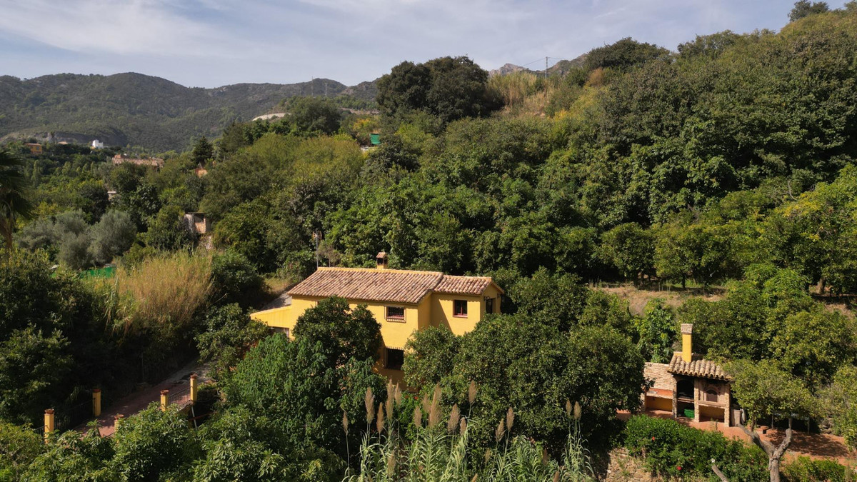 3 Bedroom Villa for Sale in Ojén — 2