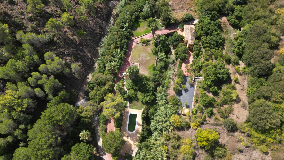 3 Bedroom Villa for Sale in Ojén — 4