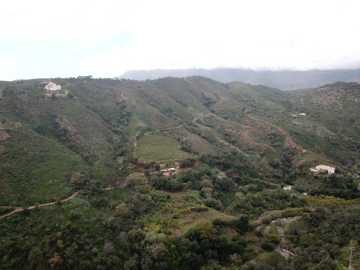 Plot for Sale in Estepona — 4