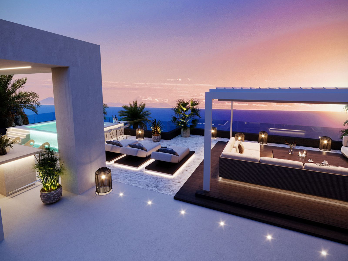 5 Bedroom Villa for Sale in Marbella — 5