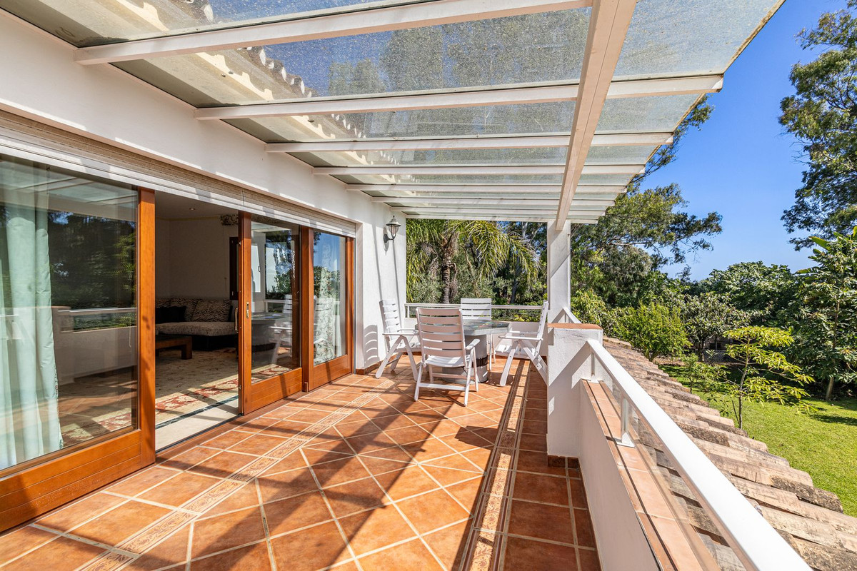 5 Bedroom Villa for Sale in New Golden Mile — 8