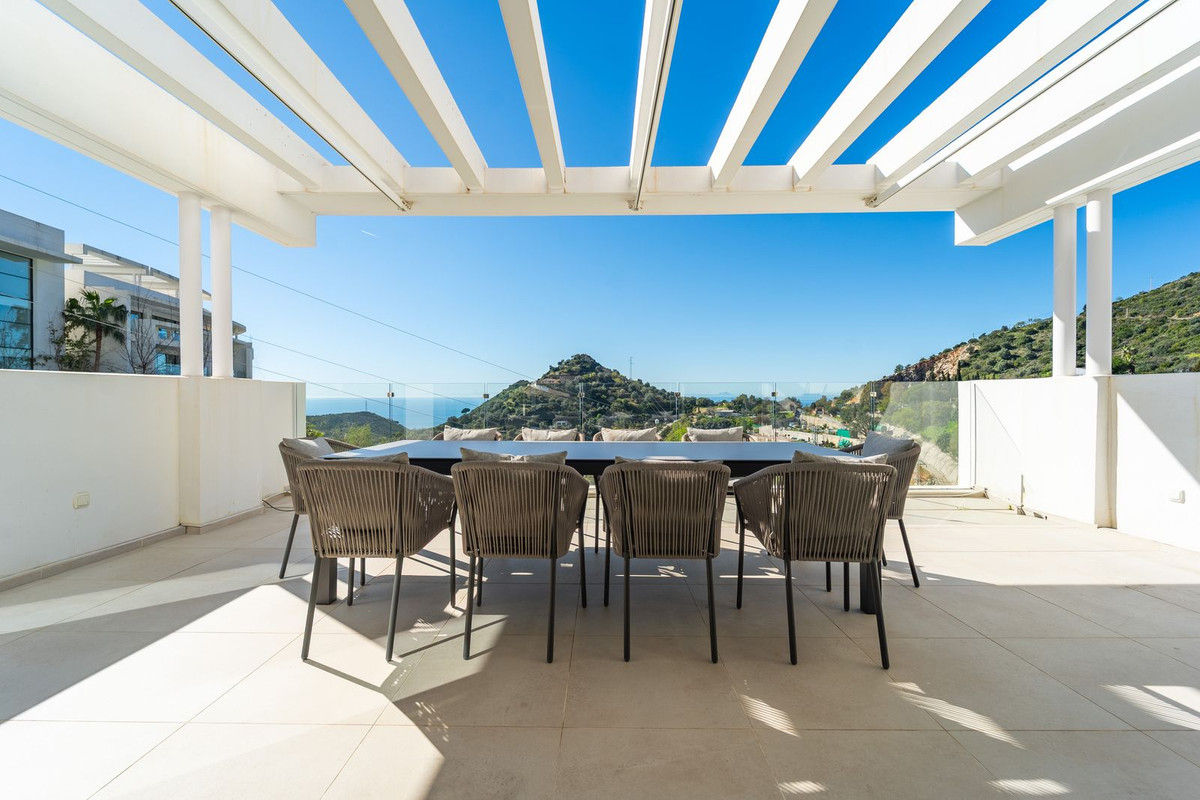 3 Bedroom Apartment for Sale in Marbella