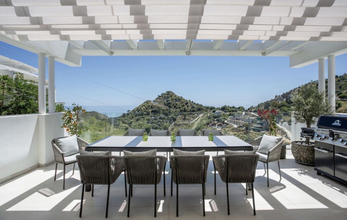 3 Bedroom Apartment for Sale in Marbella — 2